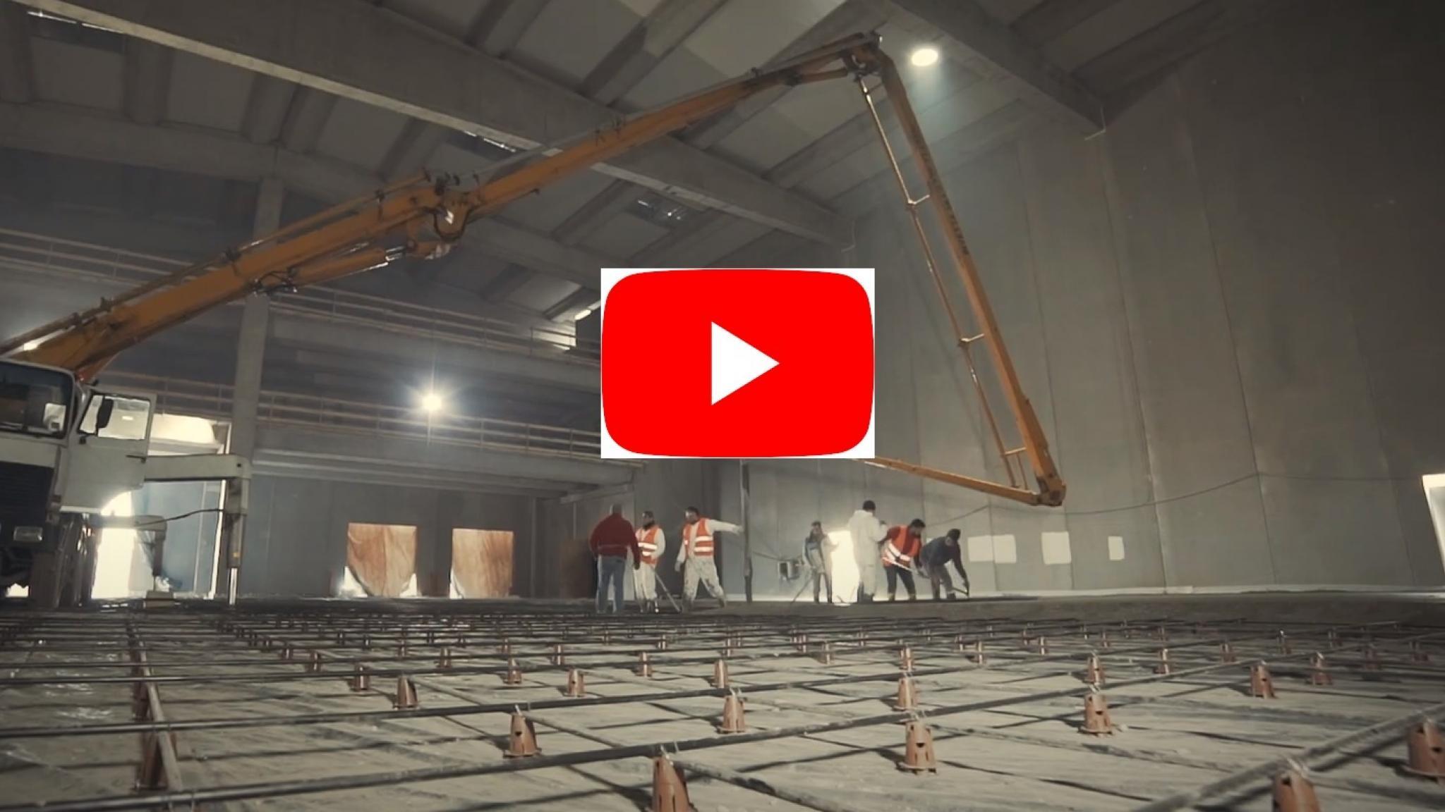 Pavimento industriale post-teso spiegato in video