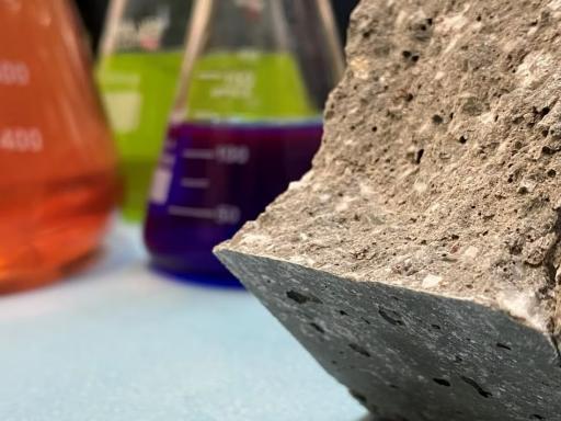 L’importanza del rapporto acqua/cemento per un calcestruzzo durabile.